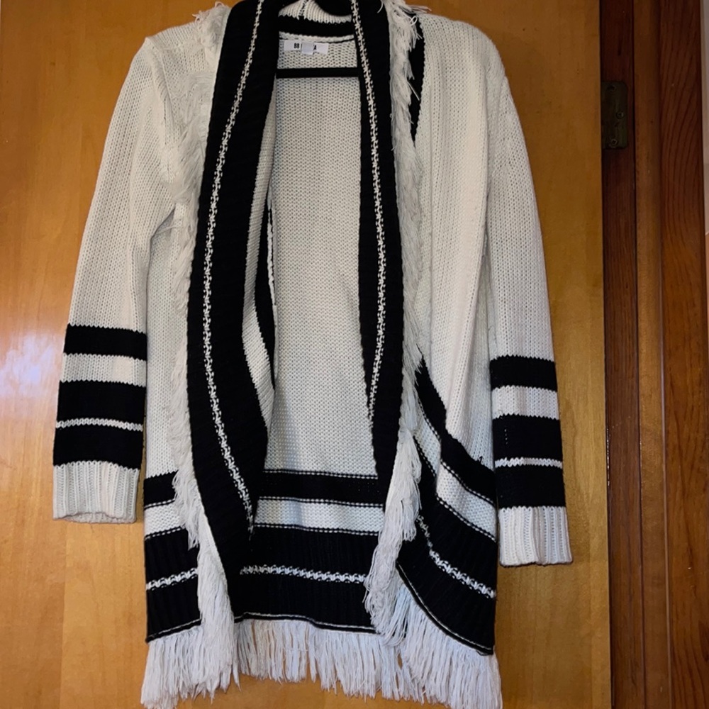 Fringe sweater